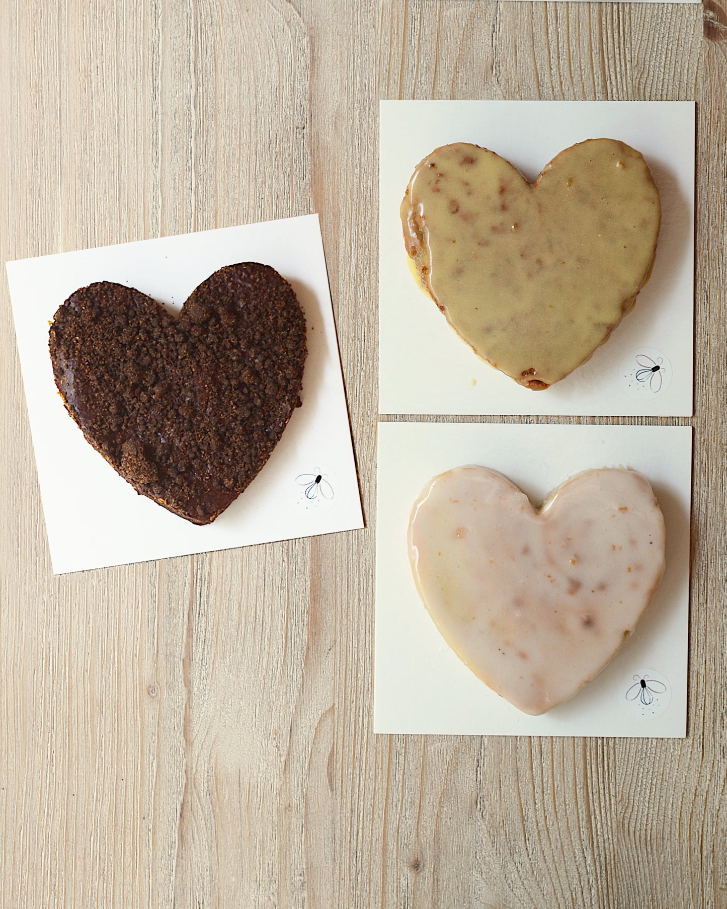 Pastel Sin Gluten y Vegano de San Valentín con forma de corazón para envío a domicilio.