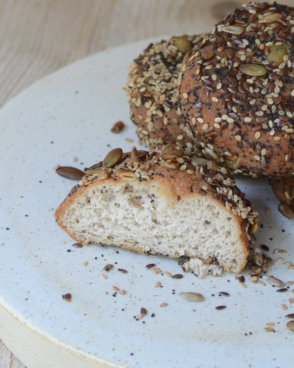 pan keto sin cereales, elaborado con harina de almendras.