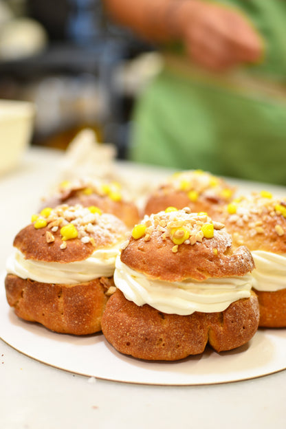 Especial Rellena Con Crema de Naranja