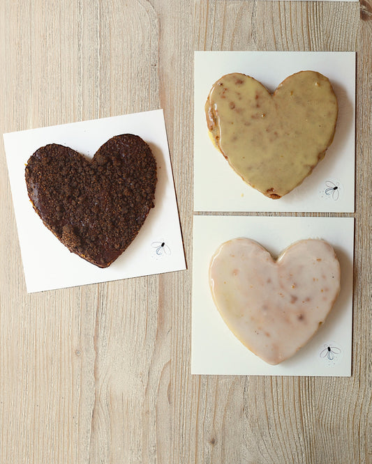 Pastel Sin Gluten y Vegano de San Valentín con forma de corazón para envío a domicilio.