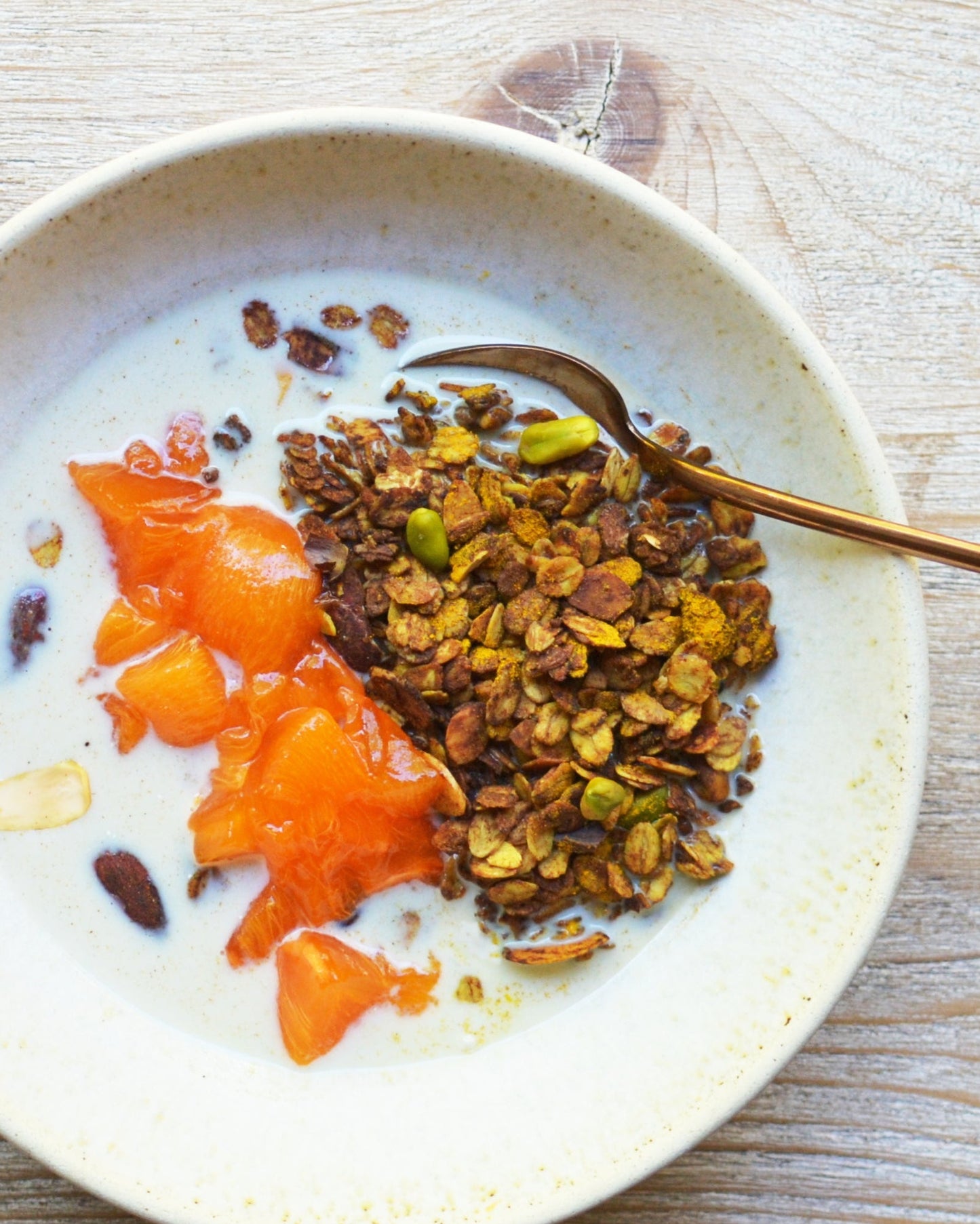 Bowl de granola chai.