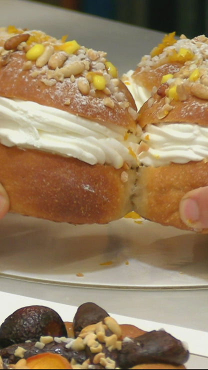Especial Rellena Con Crema de Naranja