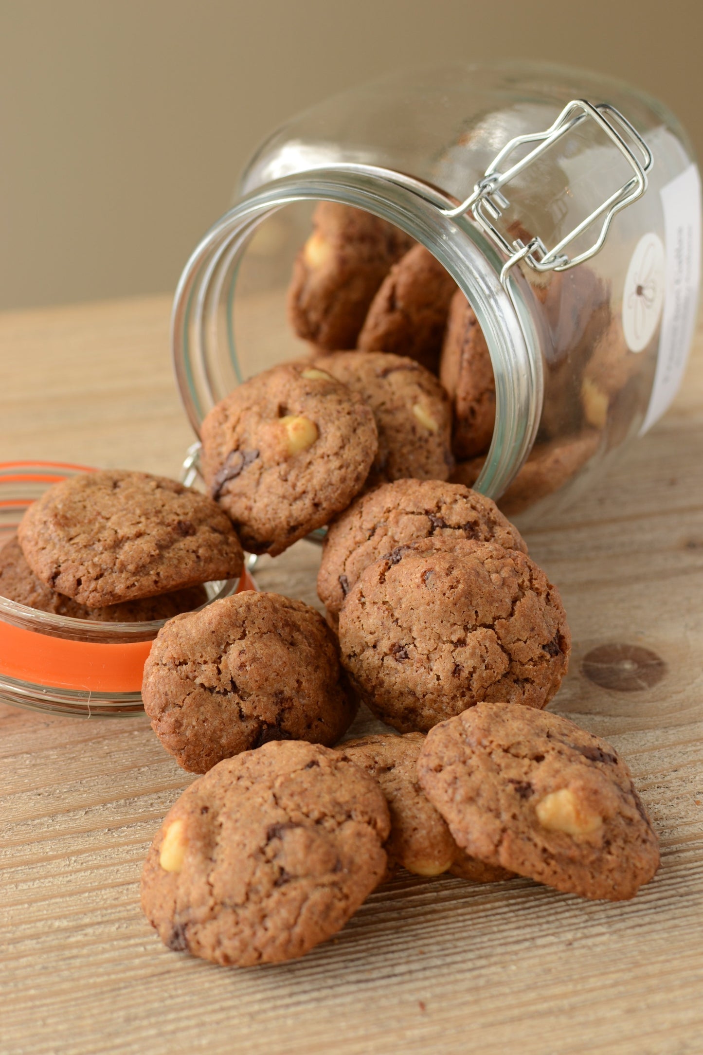 Frasco de galletas sin gluten y veganas con envío a domicilio..